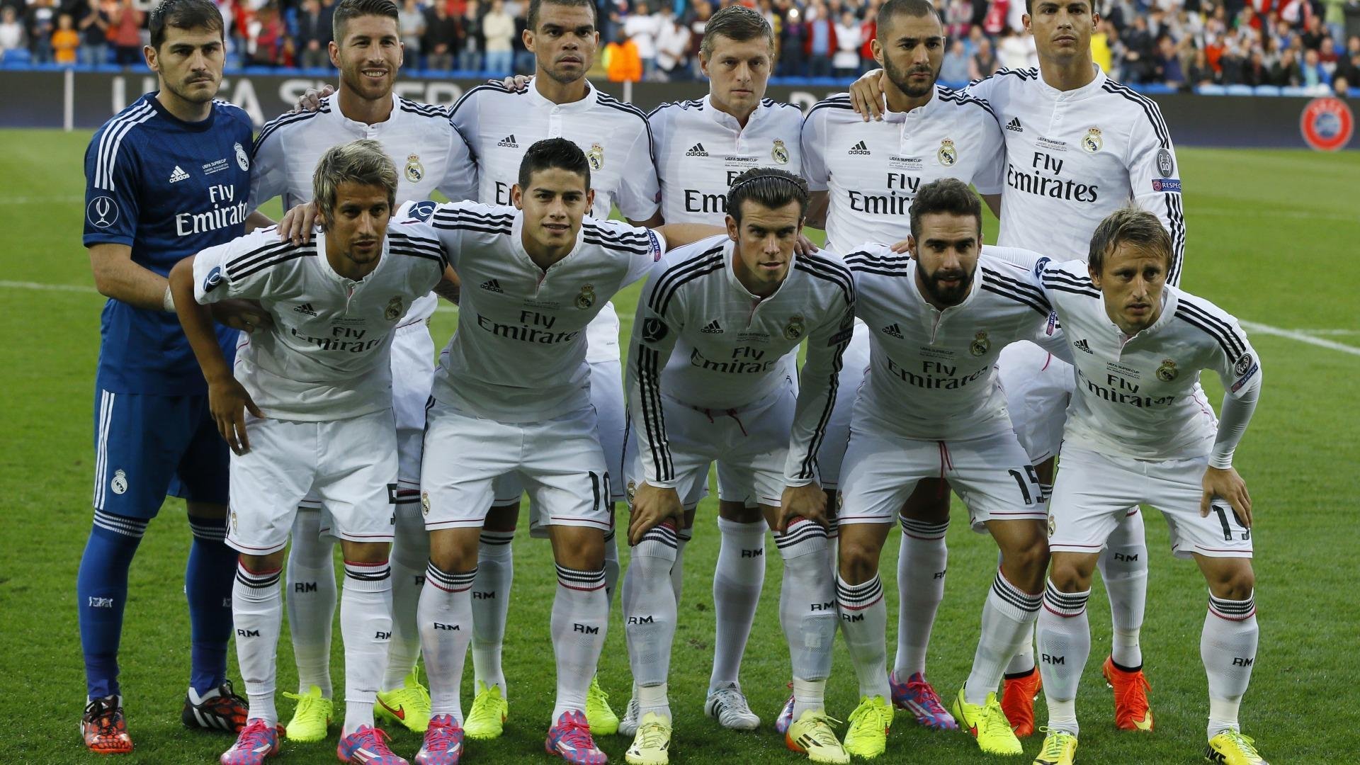 突尼斯希望门将高接低挡，避免大败，突尼斯足球队